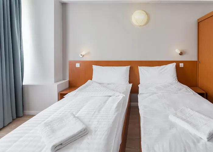 Elizeu Hotel
